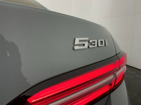 New 2026 BMW 530i w/ Executive Package RWD image 31