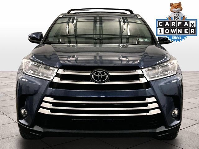 Used 2018 Toyota Highlander XLE AWD/4WD image 4