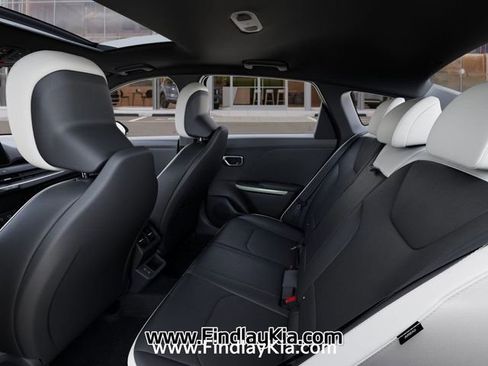 New 2025 Kia K4 GT-Line Turbo image 21