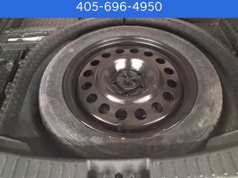 Used 2018 Ford Escape SE image 19