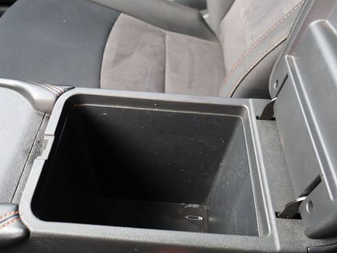 Used 2022 Nissan Sentra SR w/ Electronics Package FWD image 23