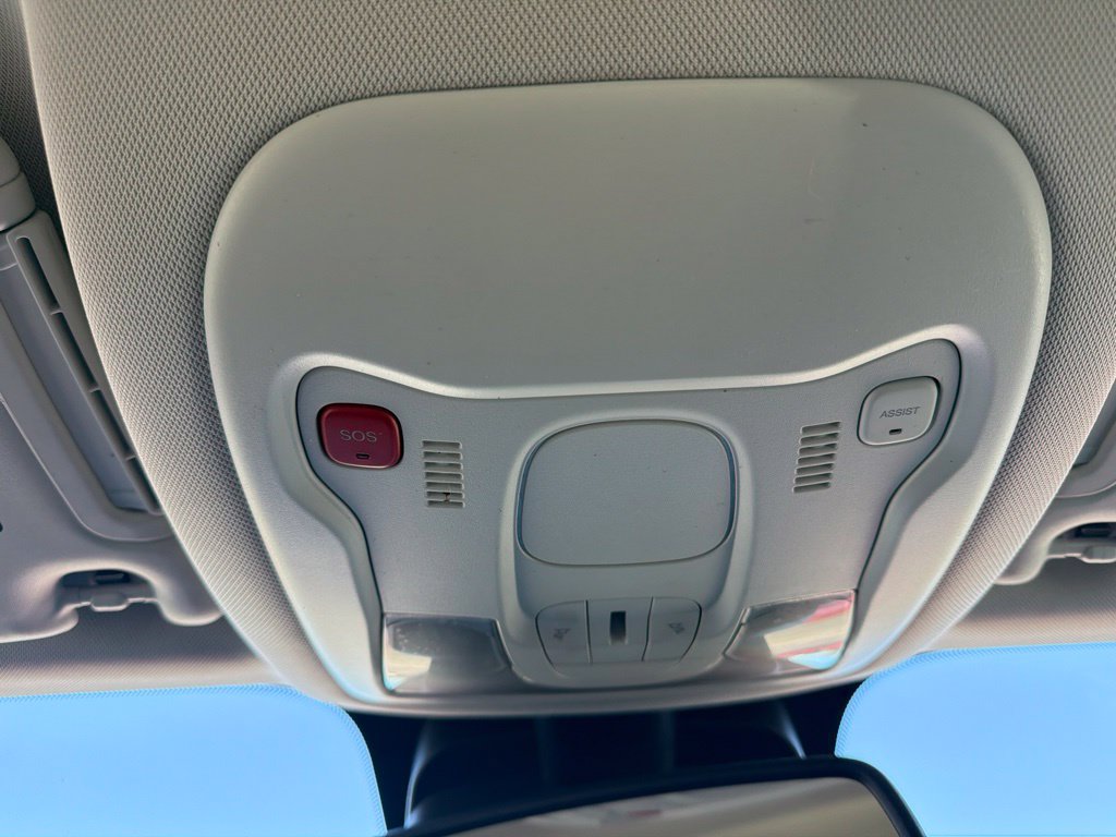 Used 2021 Jeep Renegade Latitude w/ Convenience Group FWD image 27