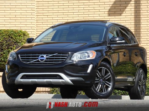 Used 2017 Volvo XC60 T5 Dynamic w/ Preferred Option Package FWD image 2