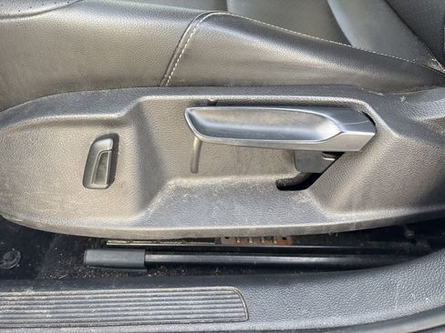 Used 2018 Volkswagen Golf SE image 20