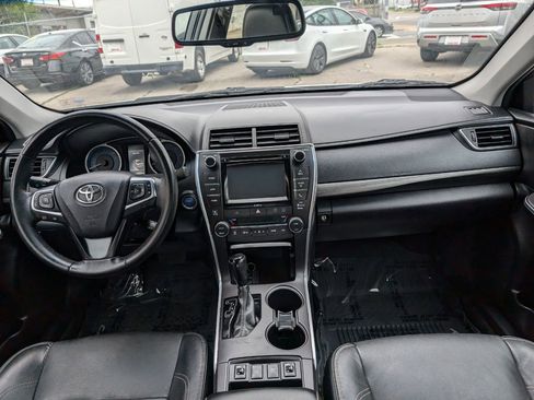 Used 2017 Toyota Camry XLE image 14