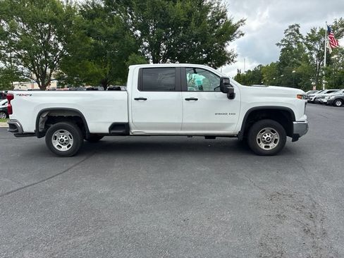 Used 2025 Chevrolet Silverado 2500 W/T w/ WT/CX Safety Package AWD/4WD image 4