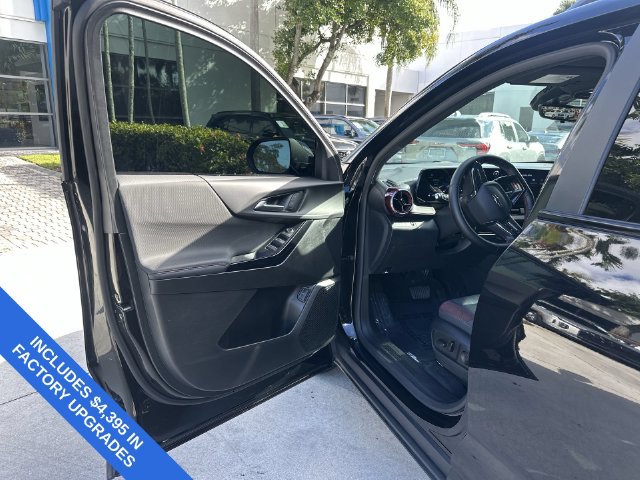 Used 2025 Chevrolet Equinox RS w/ Safety and Technology Package FWD image 22