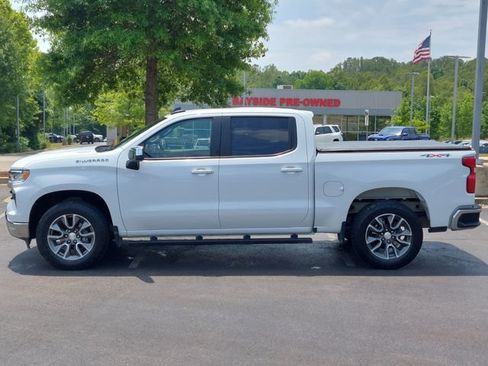 Used 2024 Chevrolet Silverado 1500 LT AWD/4WD image 10