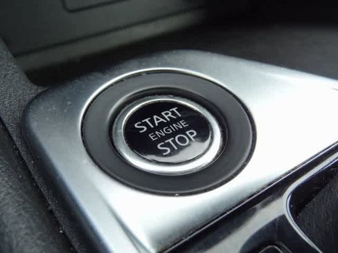 Used 2022 Nissan Sentra SV image 14
