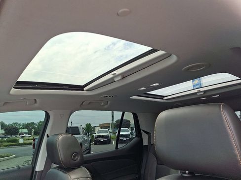 Certified 2021 Chevrolet Traverse RS AWD/4WD image 15