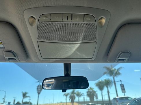 Used 2015 Nissan Murano SV image 31