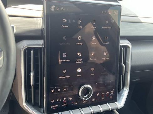Used 2024 GMC Acadia Elevation FWD image 23