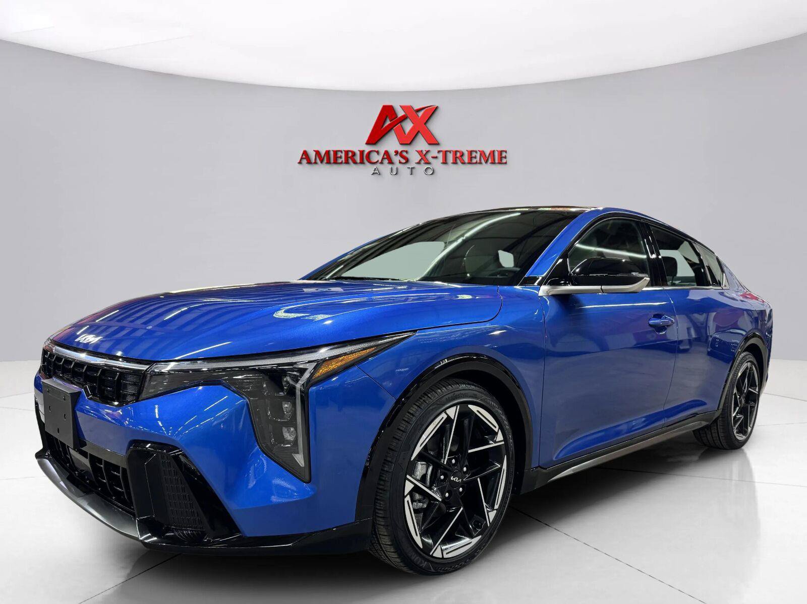 Used 2026 Kia K4 GT-Line w/ GT-Line Premium Package FWD image 3