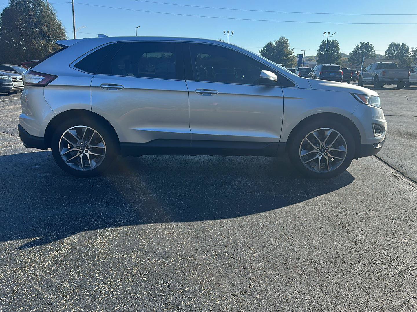 Used 2016 Ford Edge Titanium w/ Equipment Group 301A AWD/4WD image 4