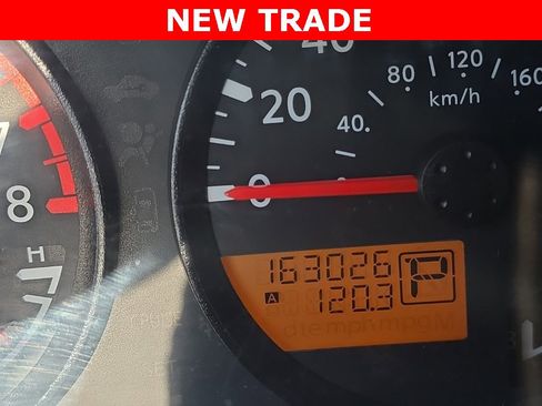 Used 2013 Nissan Xterra S image 2