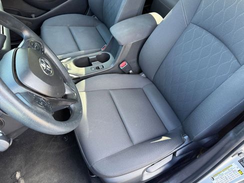 Used 2025 Toyota Corolla LE FWD image 36