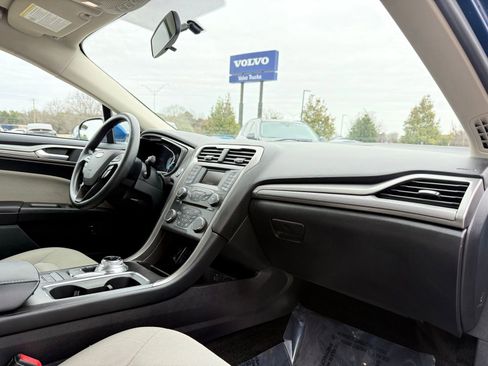 Used 2018 Ford Fusion S FWD image 25
