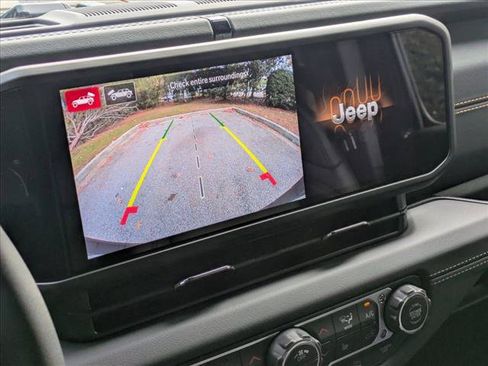 New 2026 Jeep Wrangler Unlimited Sahara AWD/4WD image 14