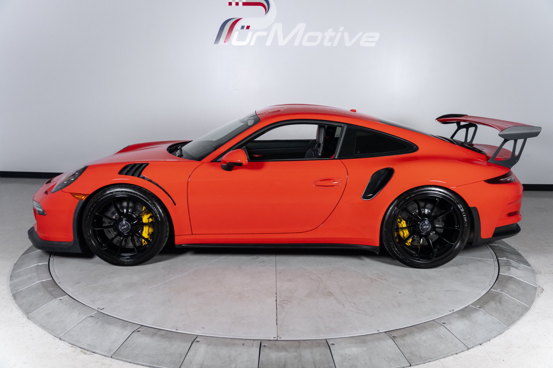 Used 2016 Porsche 911 GT3 RS RWD image 4