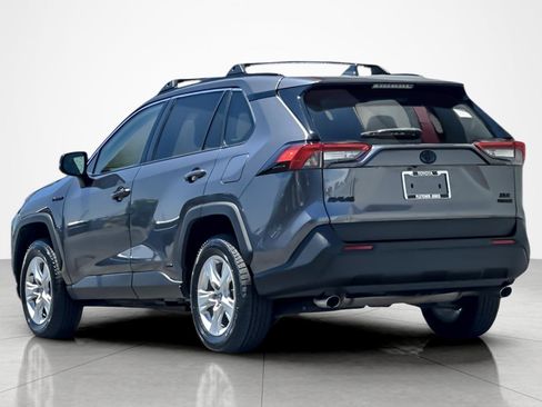 Certified 2021 Toyota RAV4 XLE w/ Convenience Package AWD/4WD image 3