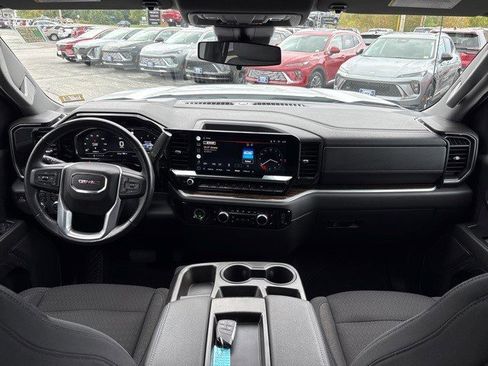 Certified 2022 GMC Sierra 1500 Elevation w/ LPO, Elevation Black Package image 17