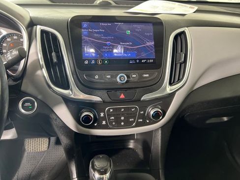 Used 2019 Chevrolet Equinox LT w/ Sun & Navigation Package image 19