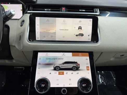 Used 2023 Land Rover Range Rover Velar R-Dynamic S image 13