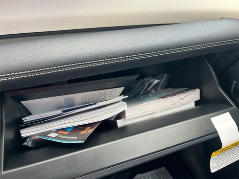 New 2026 Toyota Sienna Platinum image 17