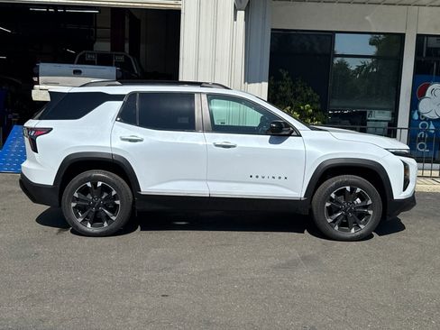 New 2026 Chevrolet Equinox RS FWD image 2