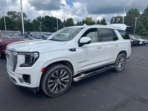 Used 2023 GMC Yukon Denali AWD/4WD image 5