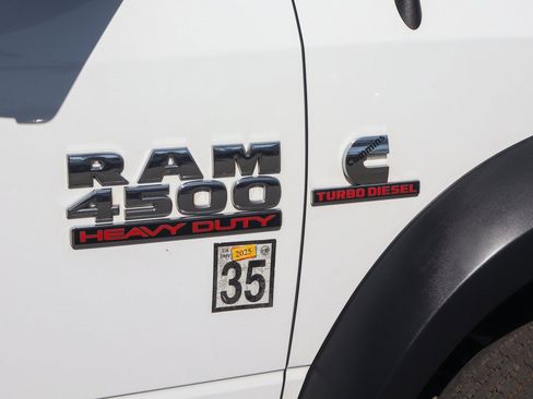 Used 2018 RAM 4500 Tradesman w/ Power & Remote Entry Group image 42