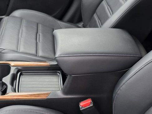 Used 2021 Honda CR-V Touring image 9
