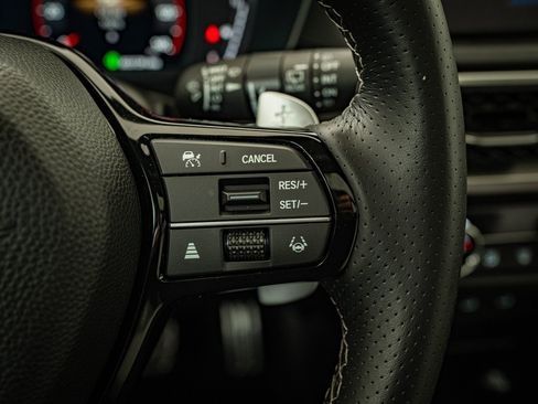 Certified 2025 Acura ADX A-Spec image 28