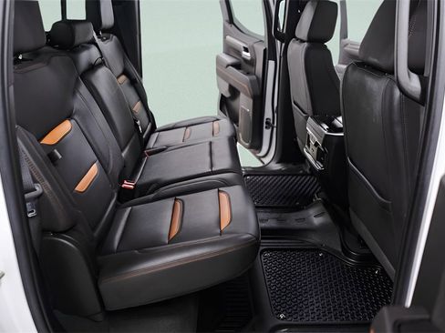 Used 2022 GMC Sierra 1500 AT4 w/ AT4 Premium Package image 32