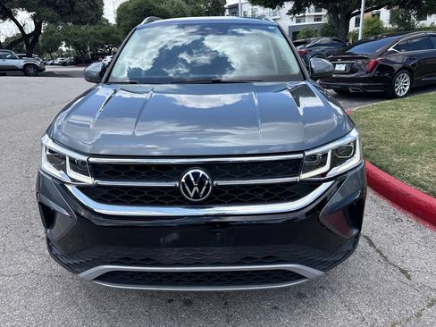 Used 2022 Volkswagen Taos SEL AWD/4WD image 8