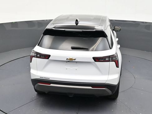 Used 2025 Chevrolet Equinox LT w/ Safety and Technology Package FWD image 16