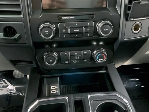 Used 2020 Ford F150 XL w/ Equipment Group 101A Mid RWD image 32
