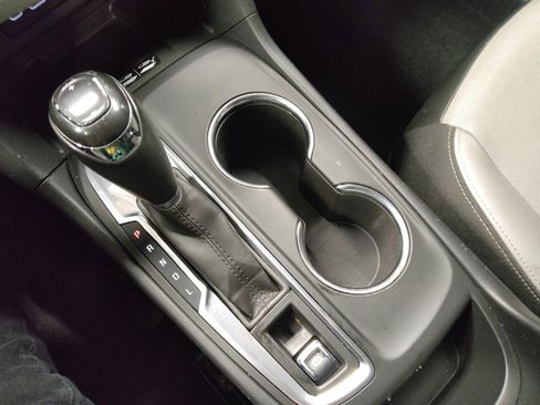 Used 2019 Chevrolet Equinox Premier image 26