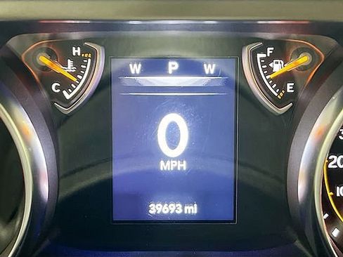 Used 2020 Jeep Wrangler Unlimited Sport image 25