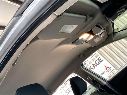 Used 2025 Nissan Rogue SV FWD image 13