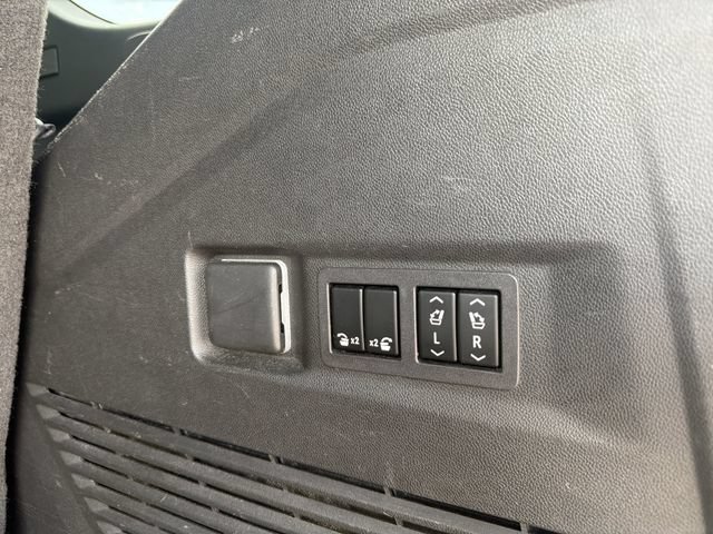Used 2023 GMC Yukon Denali w/ Max Trailering Package RWD image 22