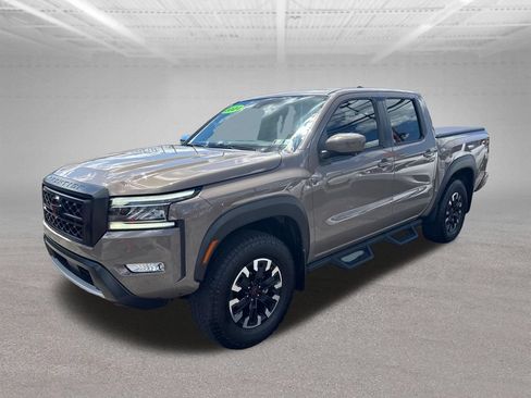 Used 2024 Nissan Frontier PRO-4X w/ Pro Convenience Package AWD/4WD image 2