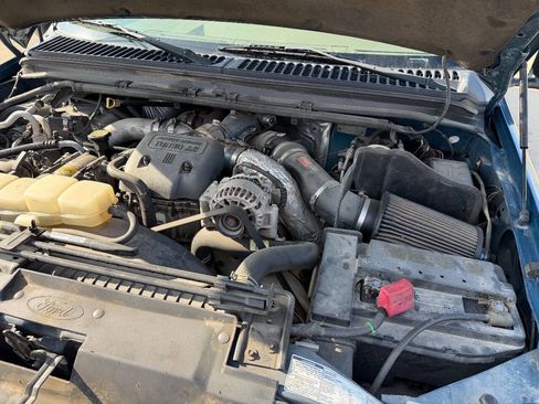 Used 2000 Ford F250 Lariat image 16