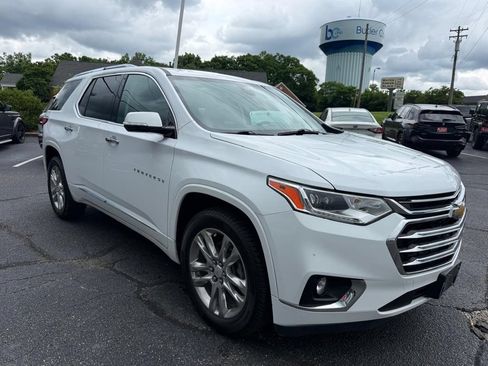 Used 2019 Chevrolet Traverse High Country AWD/4WD image 4