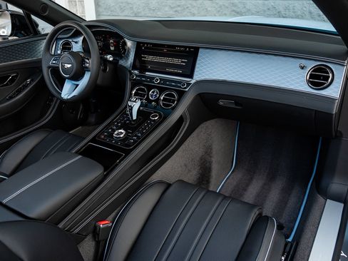 Certified 2026 Bentley Continental GTC AWD/4WD image 2