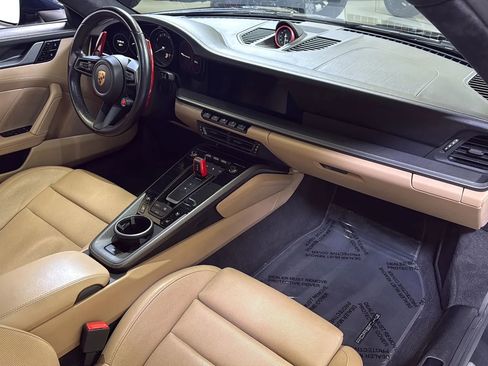 Used 2020 Porsche 911 Carrera 4S image 25
