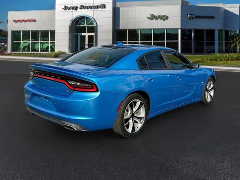 Used 2016 Dodge Charger R/T w/ Premium Group image 7