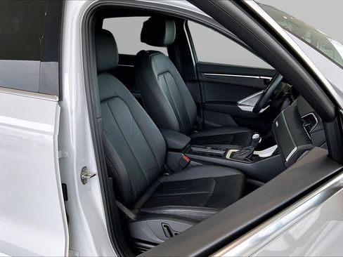 Used 2023 Audi Q3 2.0T Premium Plus AWD/4WD image 8