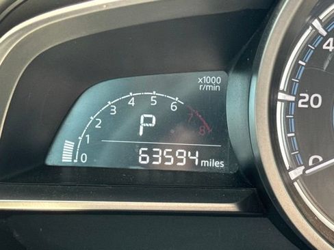 Used 2019 Toyota Yaris LE FWD image 10