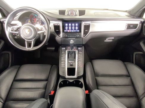 Used 2018 Porsche Macan Turbo w/ Premium Package Plus image 13